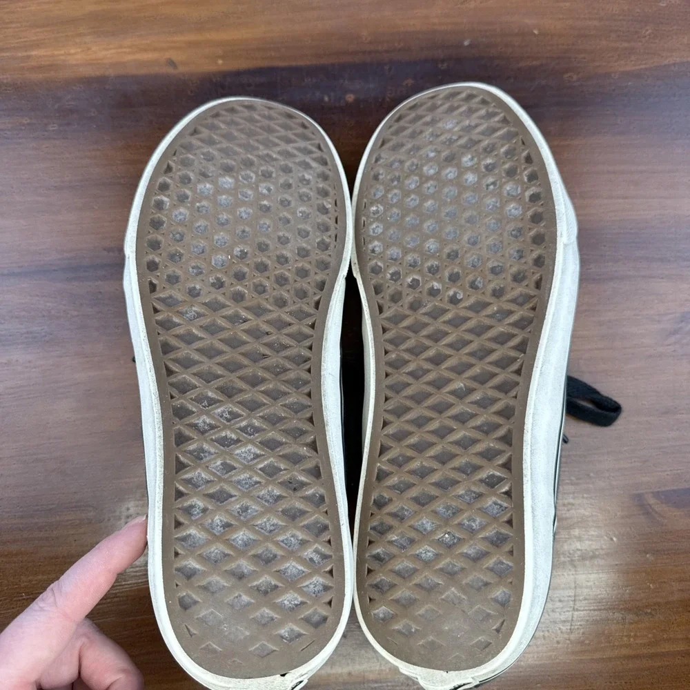 Men's Vans Bishop Low-Top Charcoal Shoes Gum Sole Size 9‎